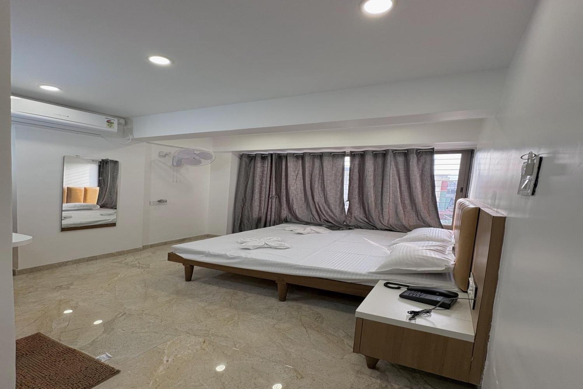 סטרה Hotel Ruchi Executive מראה חיצוני תמונה