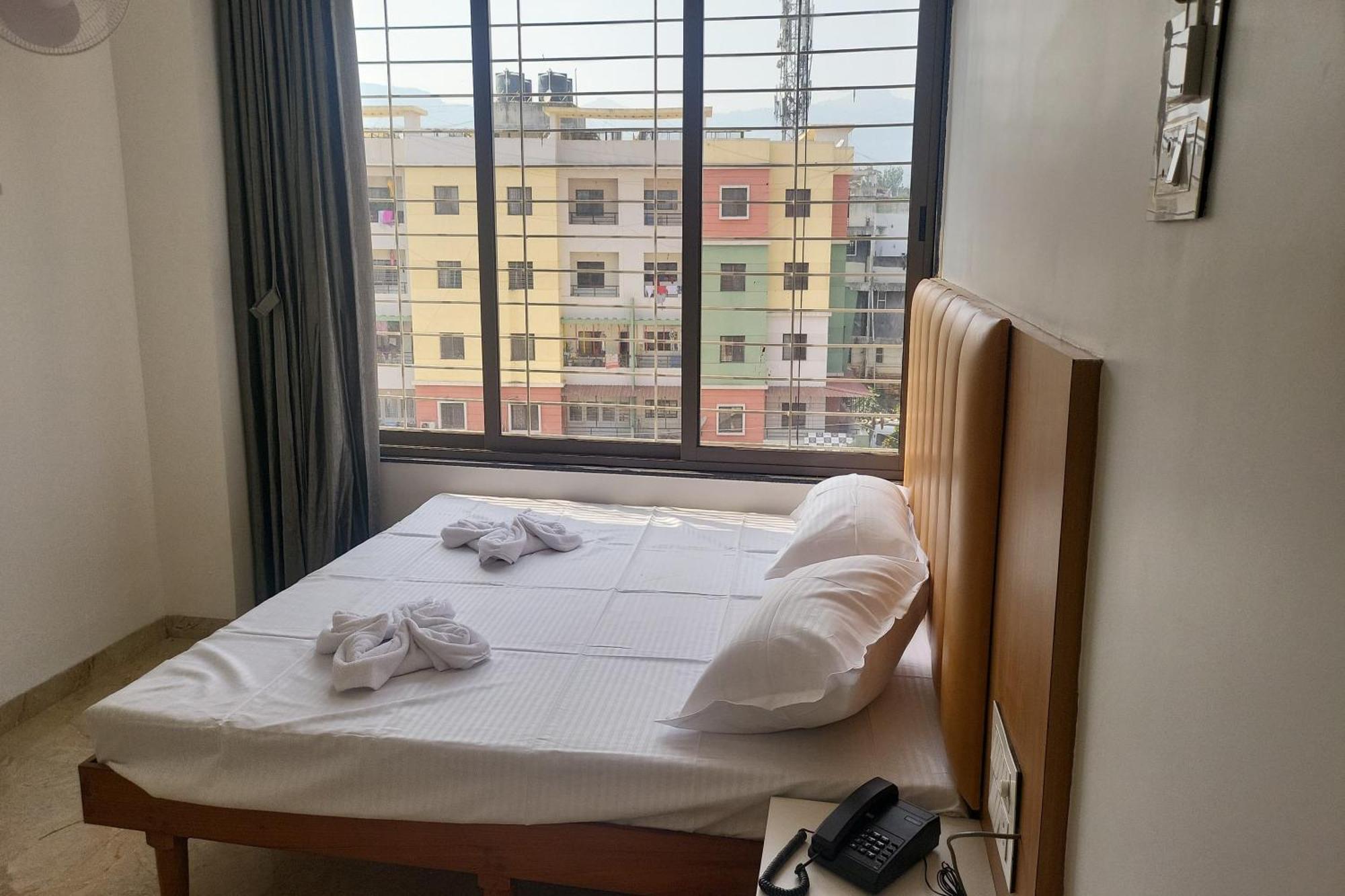 סטרה Hotel Ruchi Executive מראה חיצוני תמונה